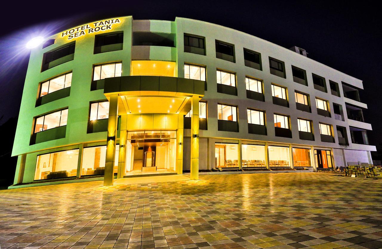 Hotel Tania Searock Daman Exterior photo